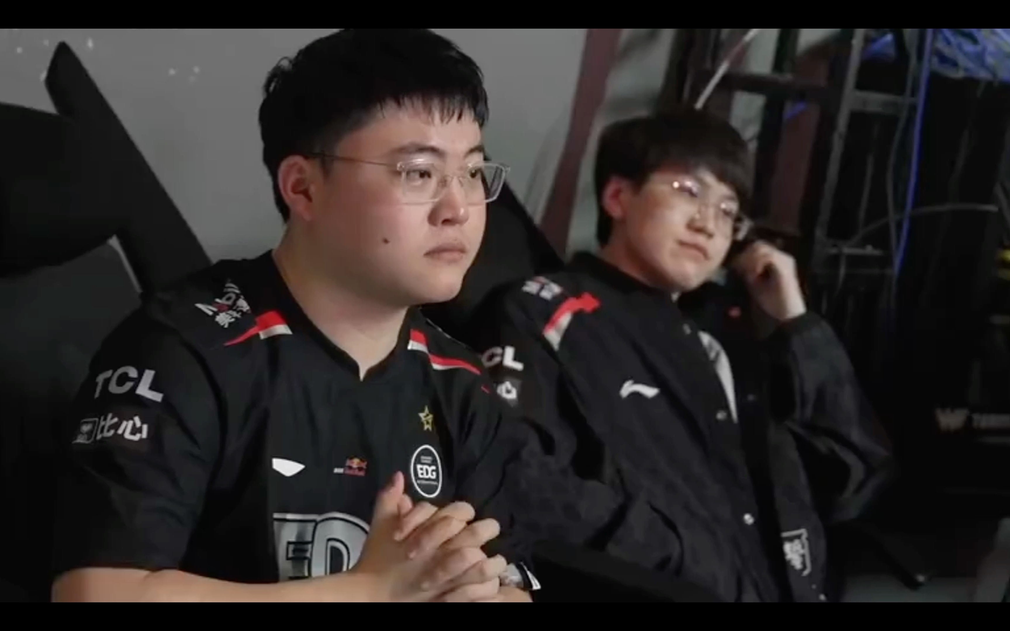 爱游戏体育-包含Uzi新星回归赛场表现惊艳，勇士未来可期！的词条